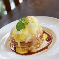 洋梨のパンケーキが登場しました！